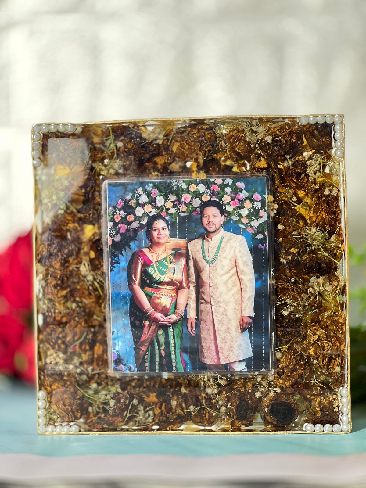 jaymala-budget-wedding-art-led-stand-personalized
