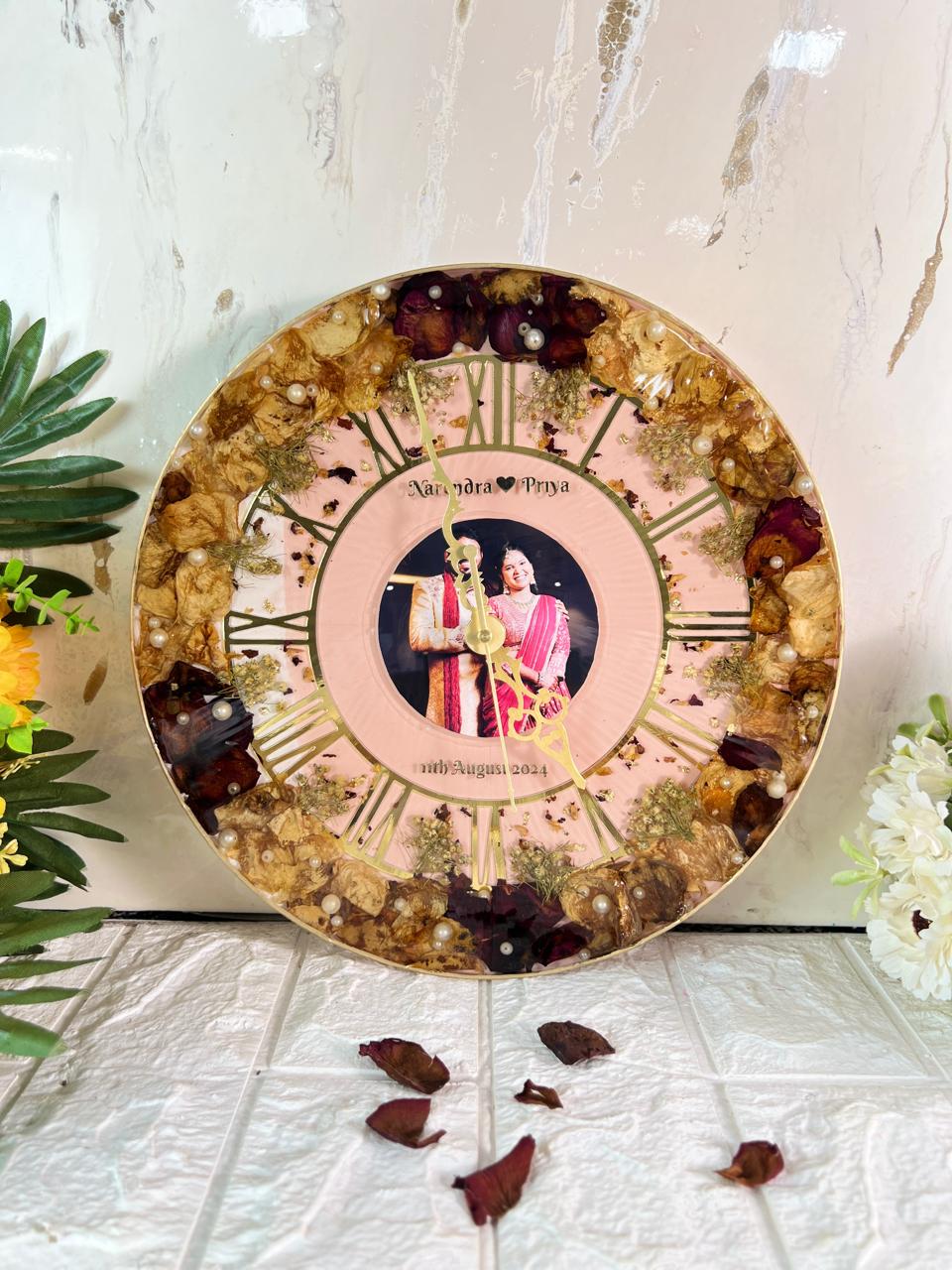 Crystal Clear Garland Preservation Wall Clock with Photo in 11 Inch