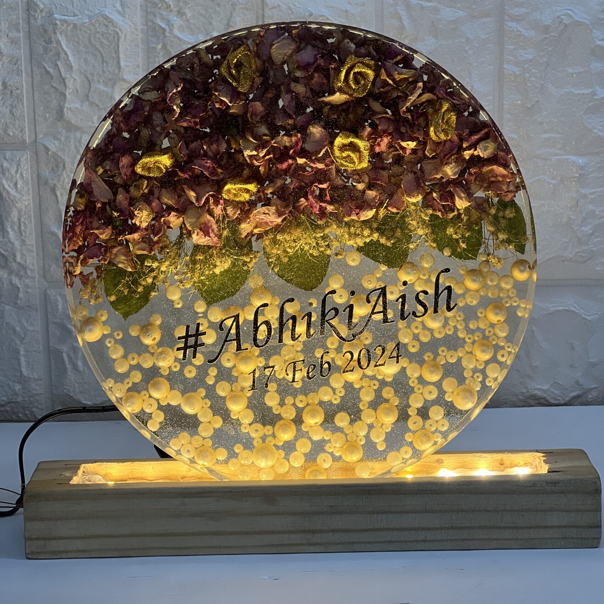 Wedding varmala flowers preserved in round frame