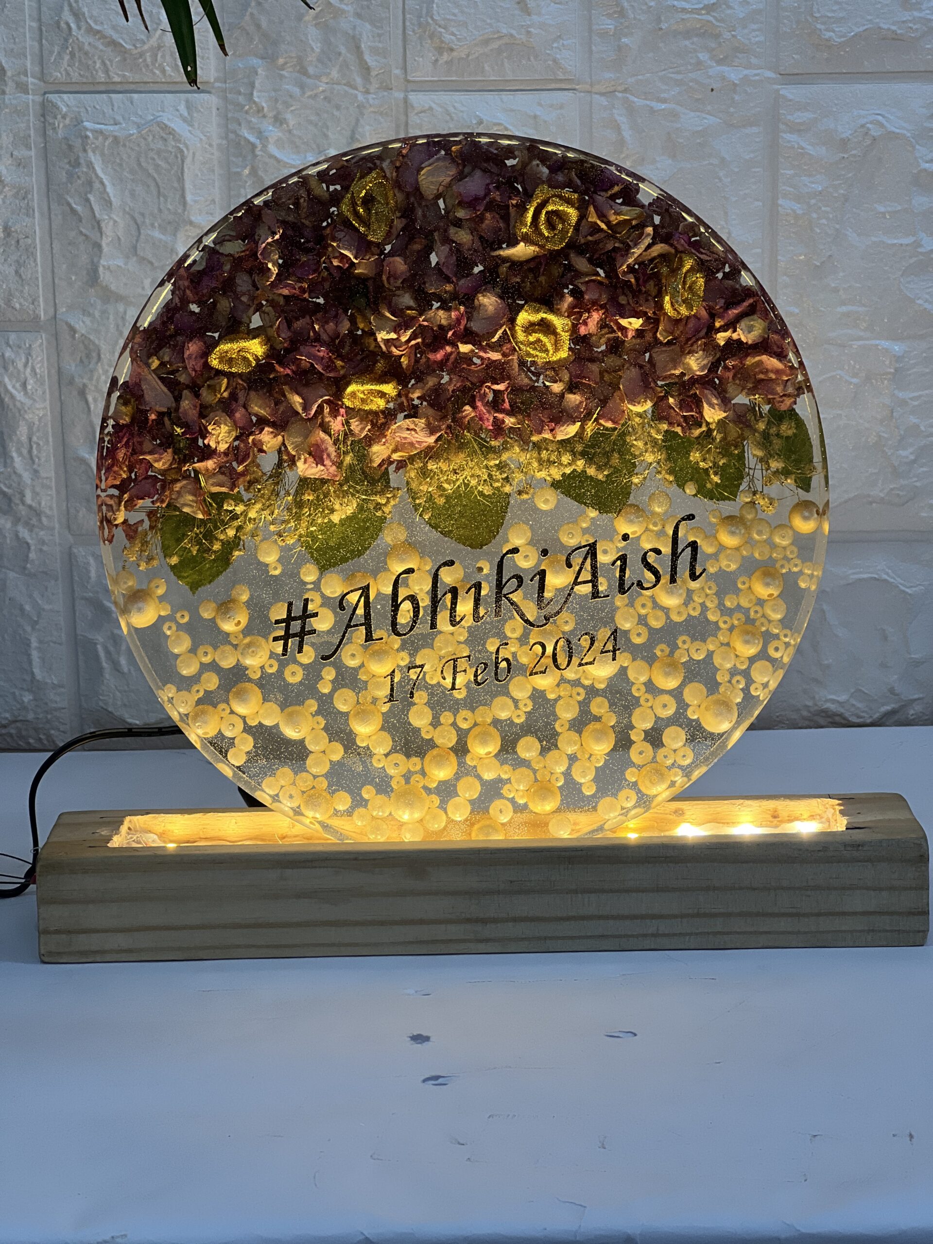 Wedding varmala flowers preserved in round frame