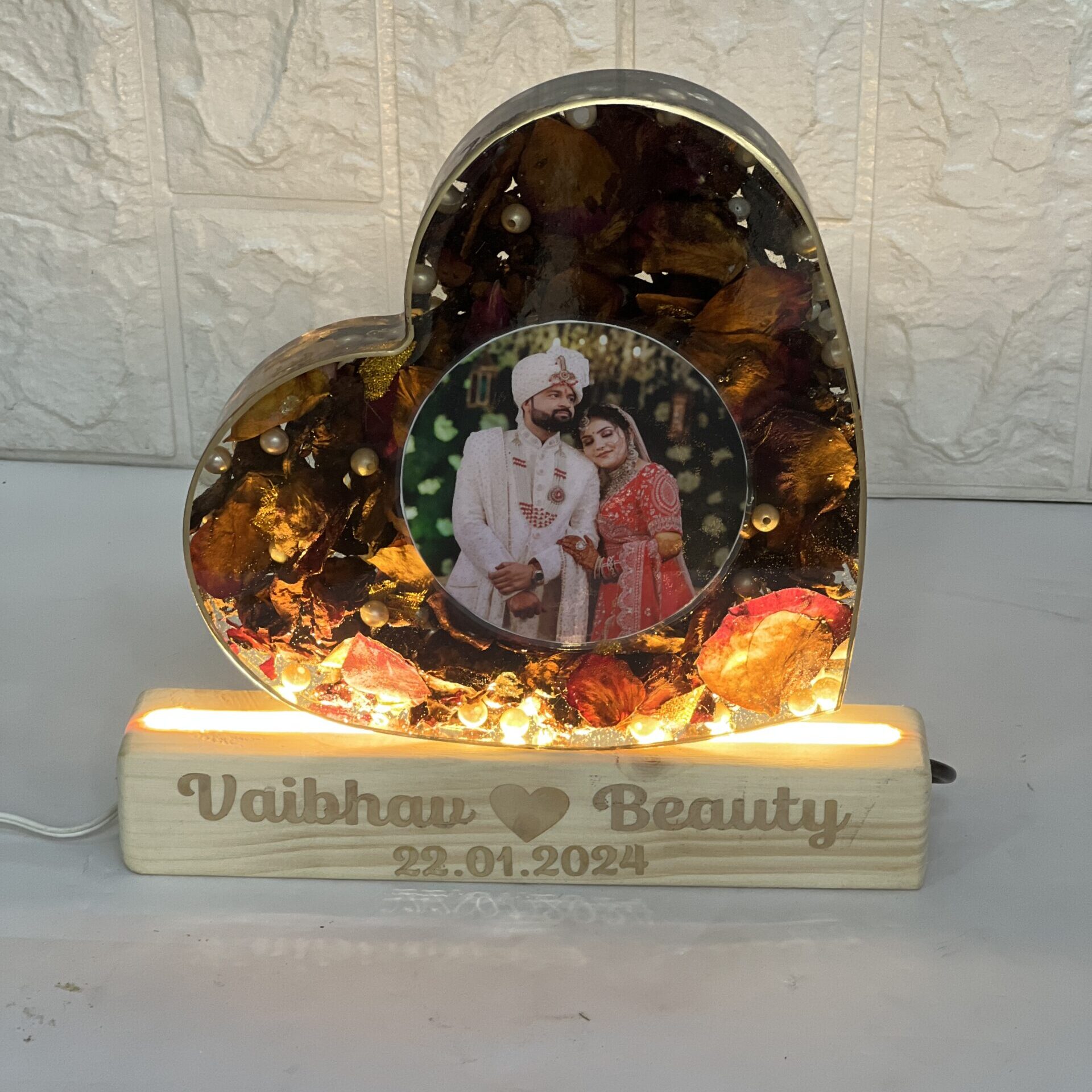 Heart-shaped deep casting frame with varmala preservation