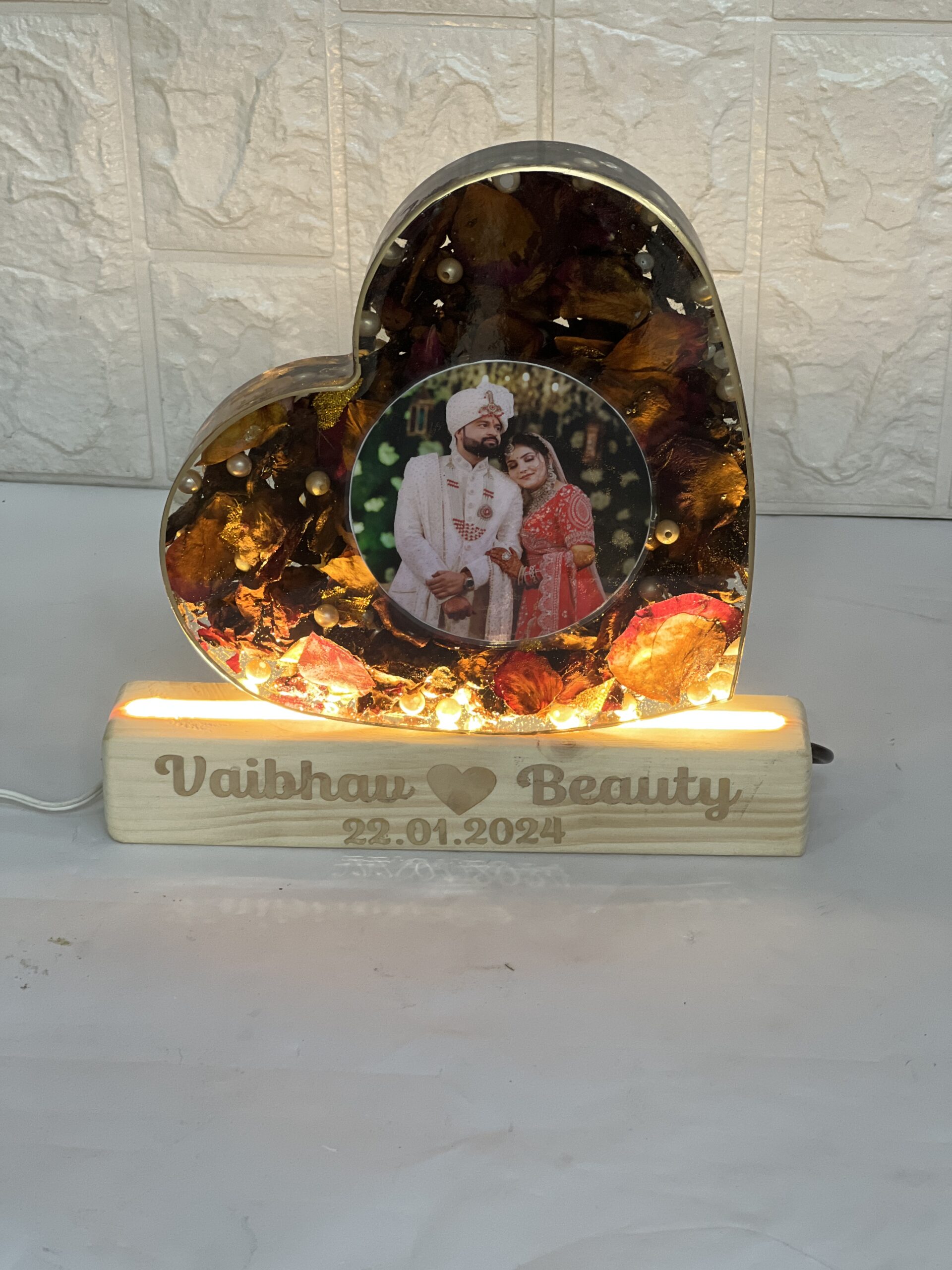 Heart-shaped deep casting frame with varmala preservation
