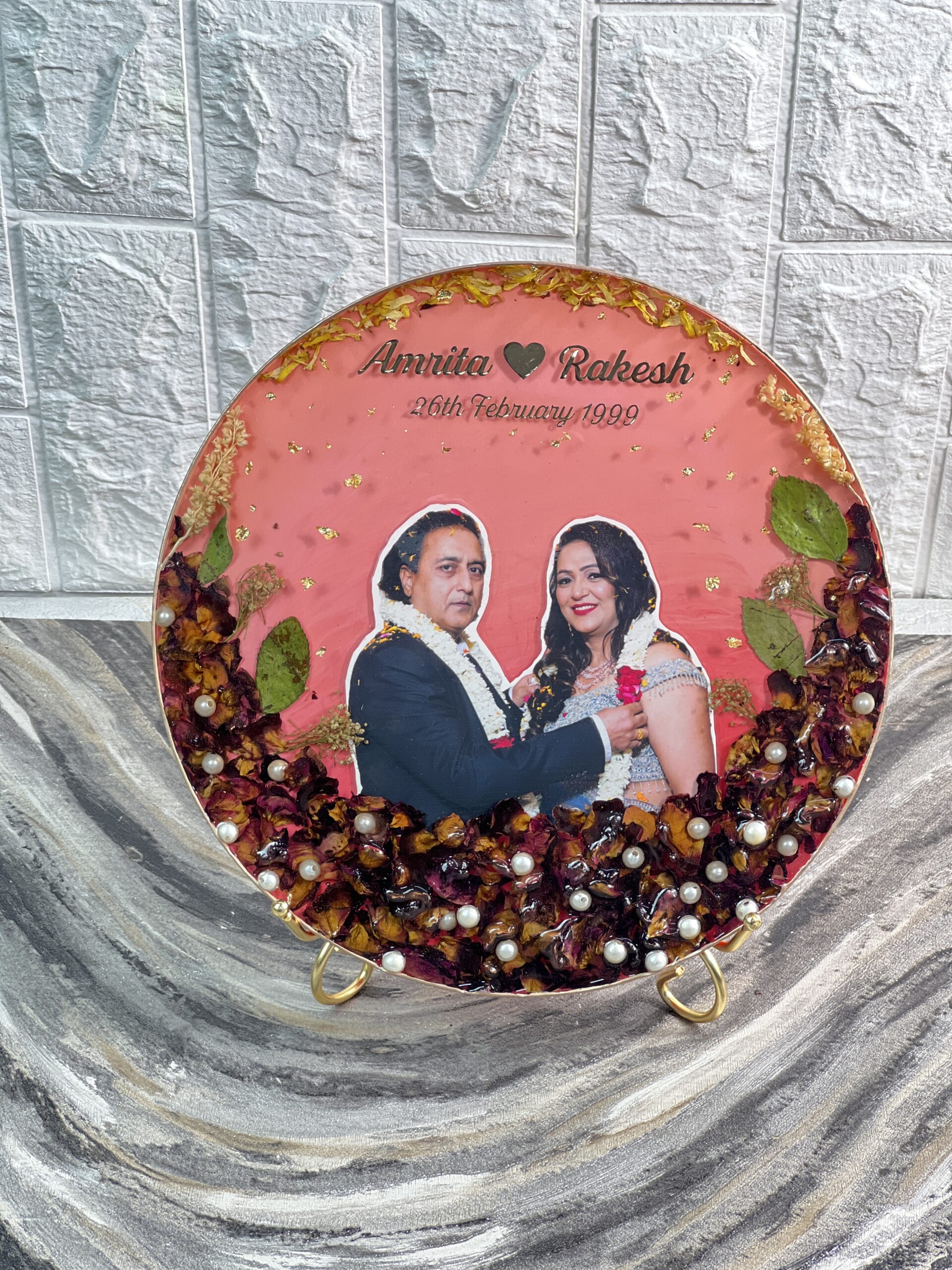 deep casting wedding photo and varmala preservation frame
