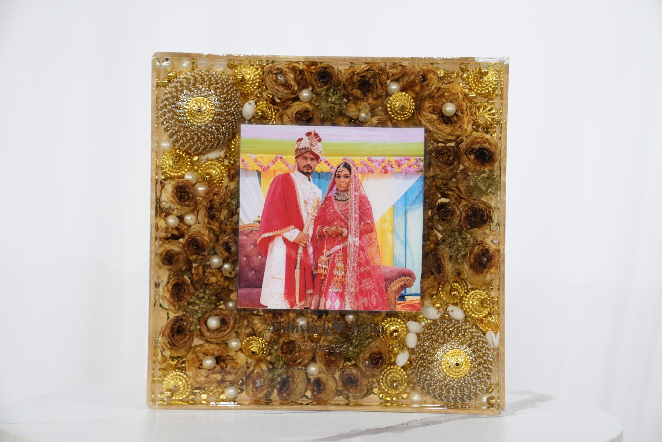 Deep casting varmala preservation with Kaleera