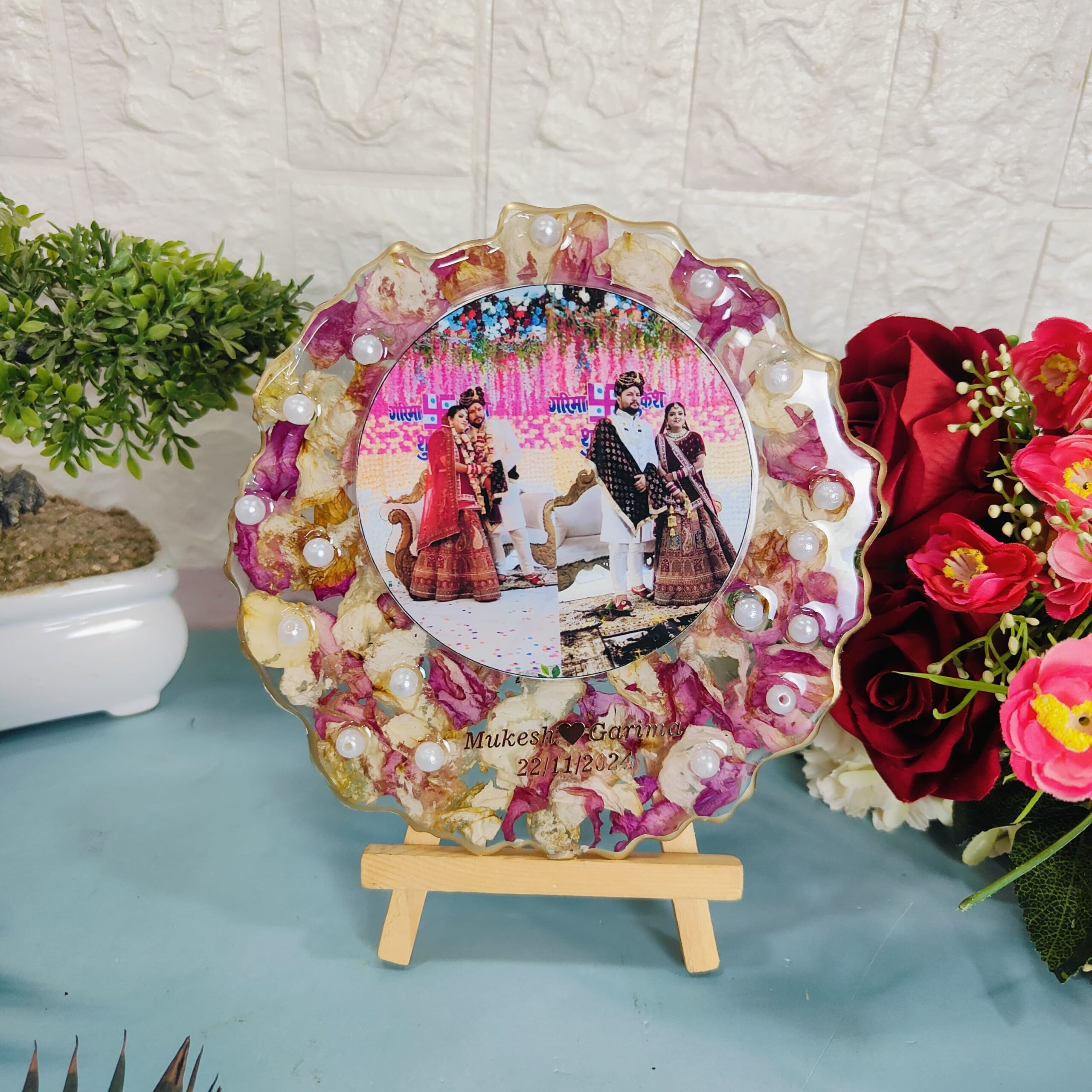 wedding varmala preservation with photo in resin