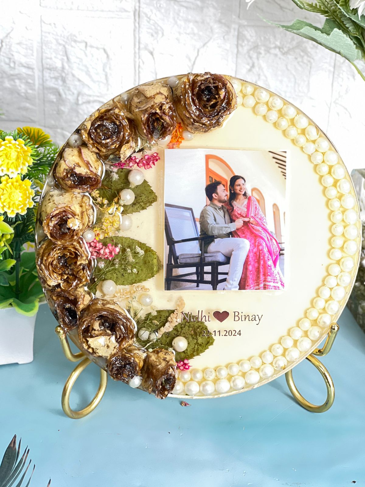 wedding varmala & photo preservation in resin