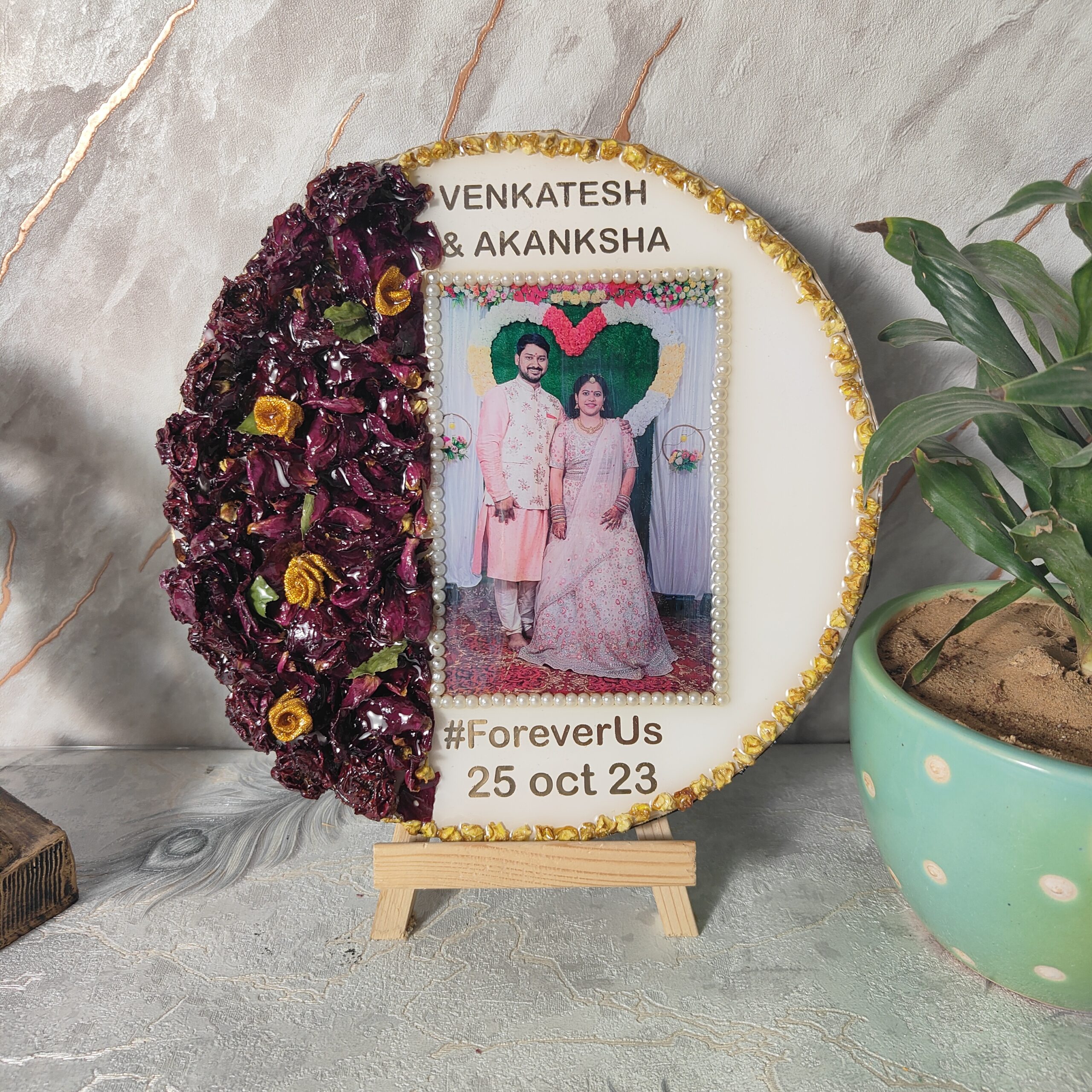 wedding flowers in resin frame