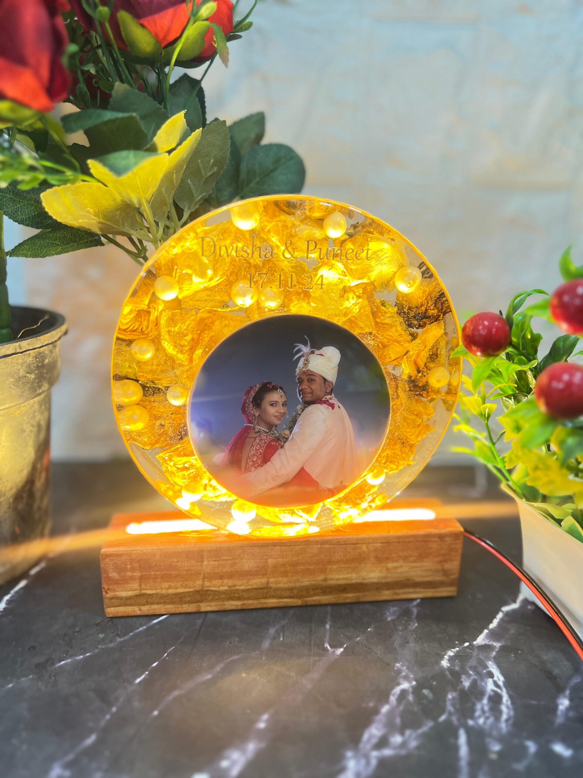 deep-cast varmala preservation frame