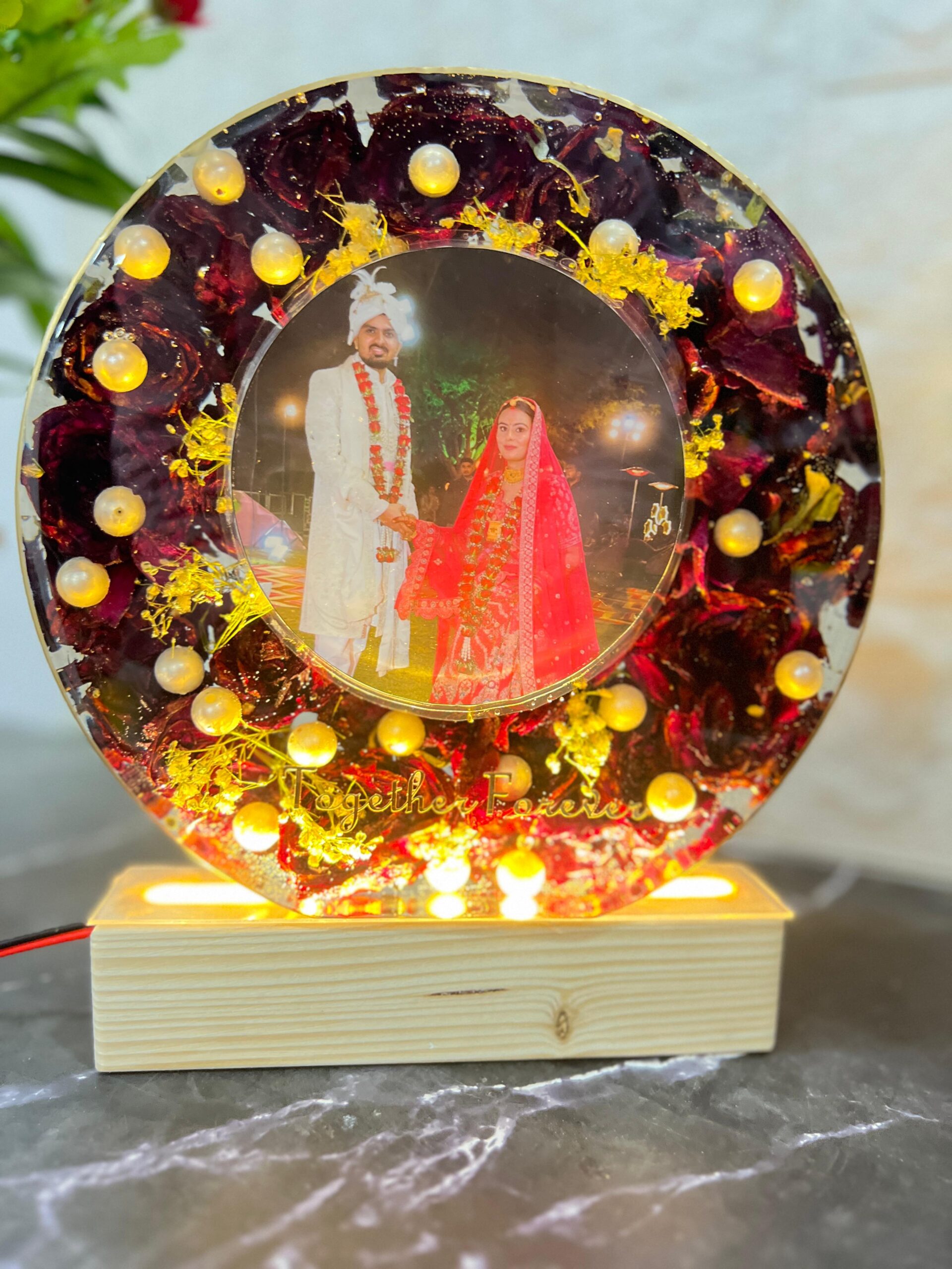 resin varmala photo frame ideas