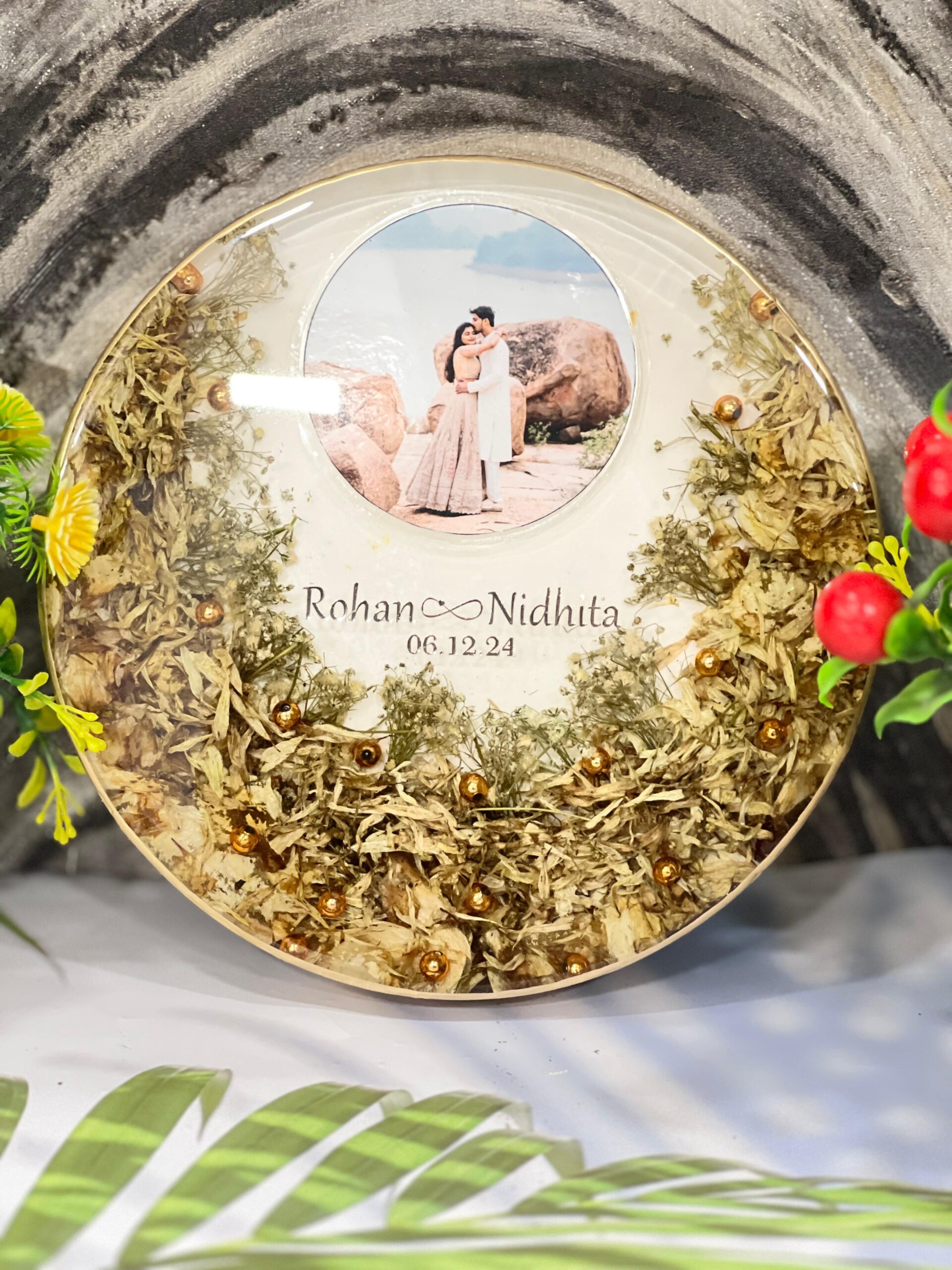 resin wedding gifts