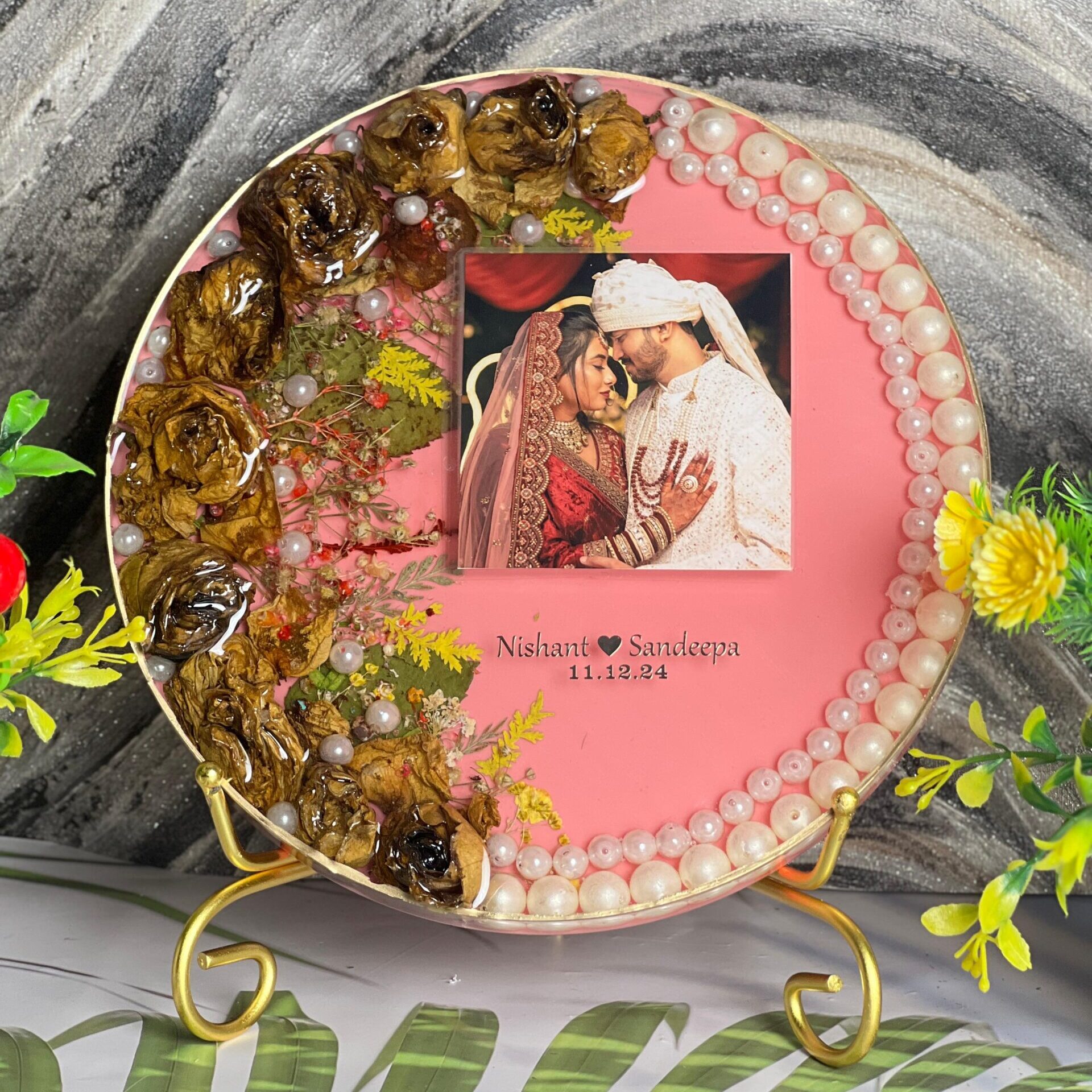 varmala preserved in deep casting frame