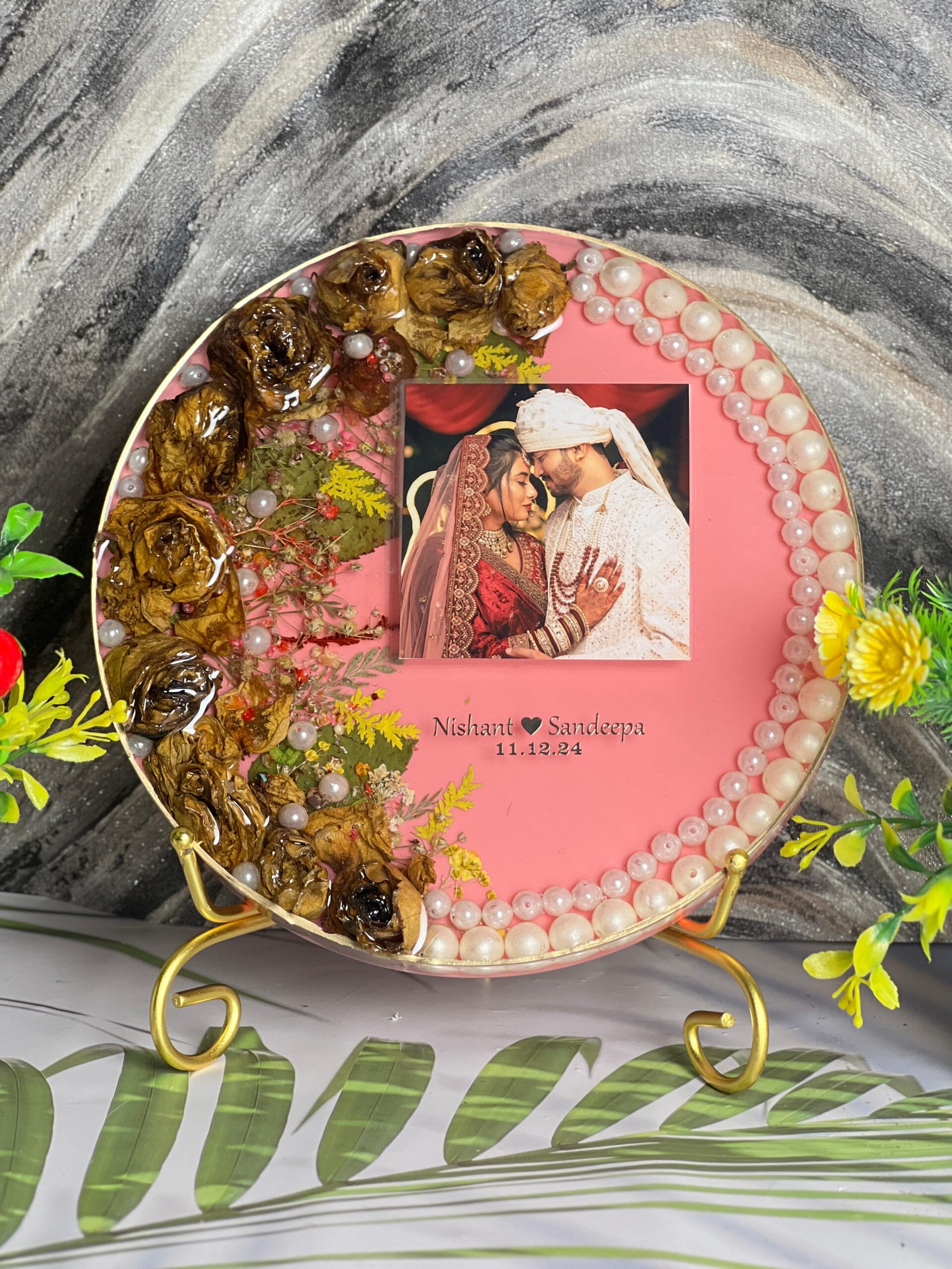 varmala preserved in deep casting frame