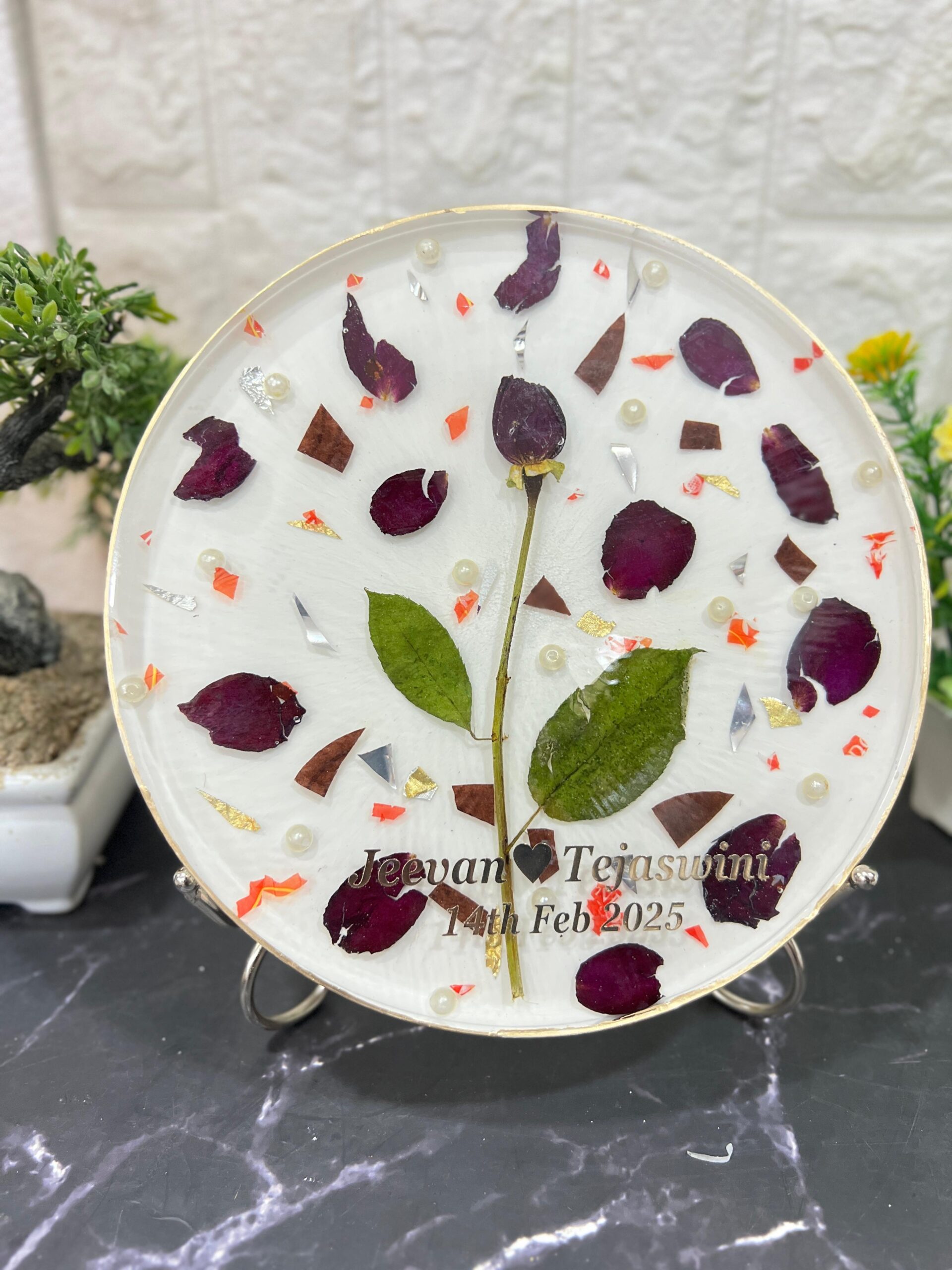 Rose flower preserved resin frame