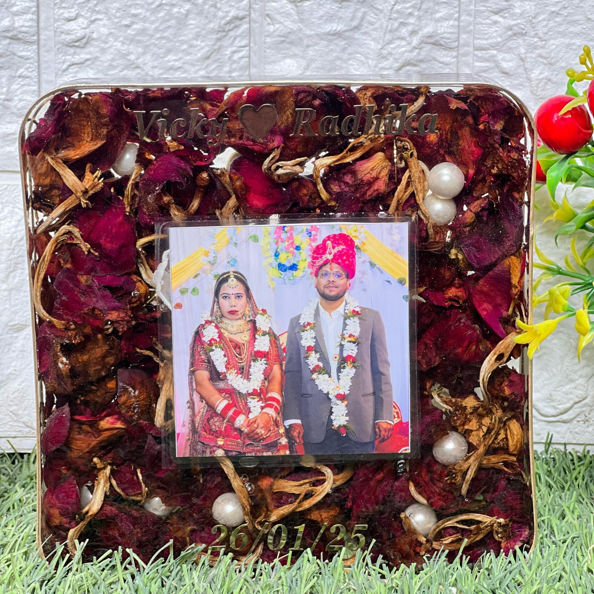 resin preserved varmala & photo