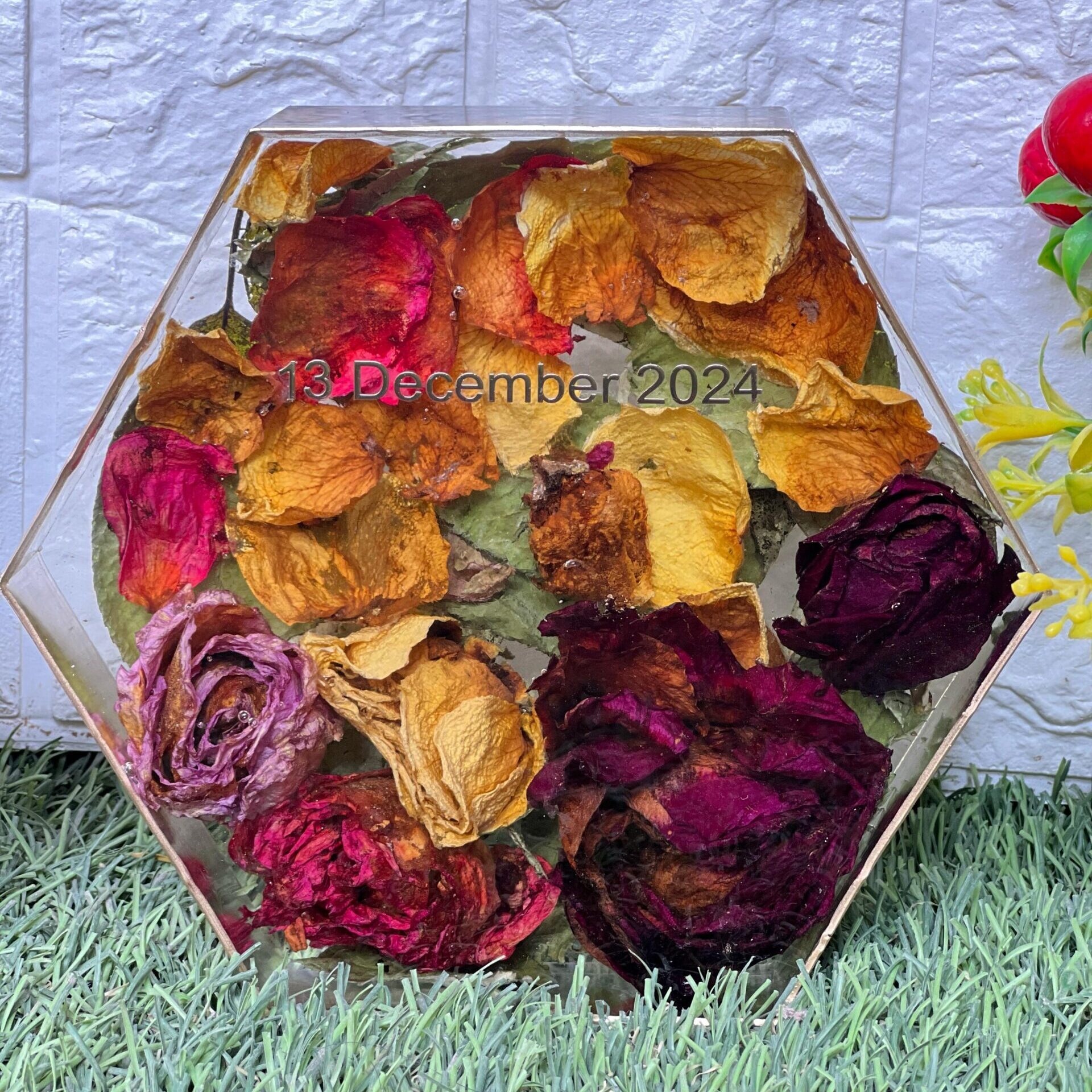 varmala flowers in resin block