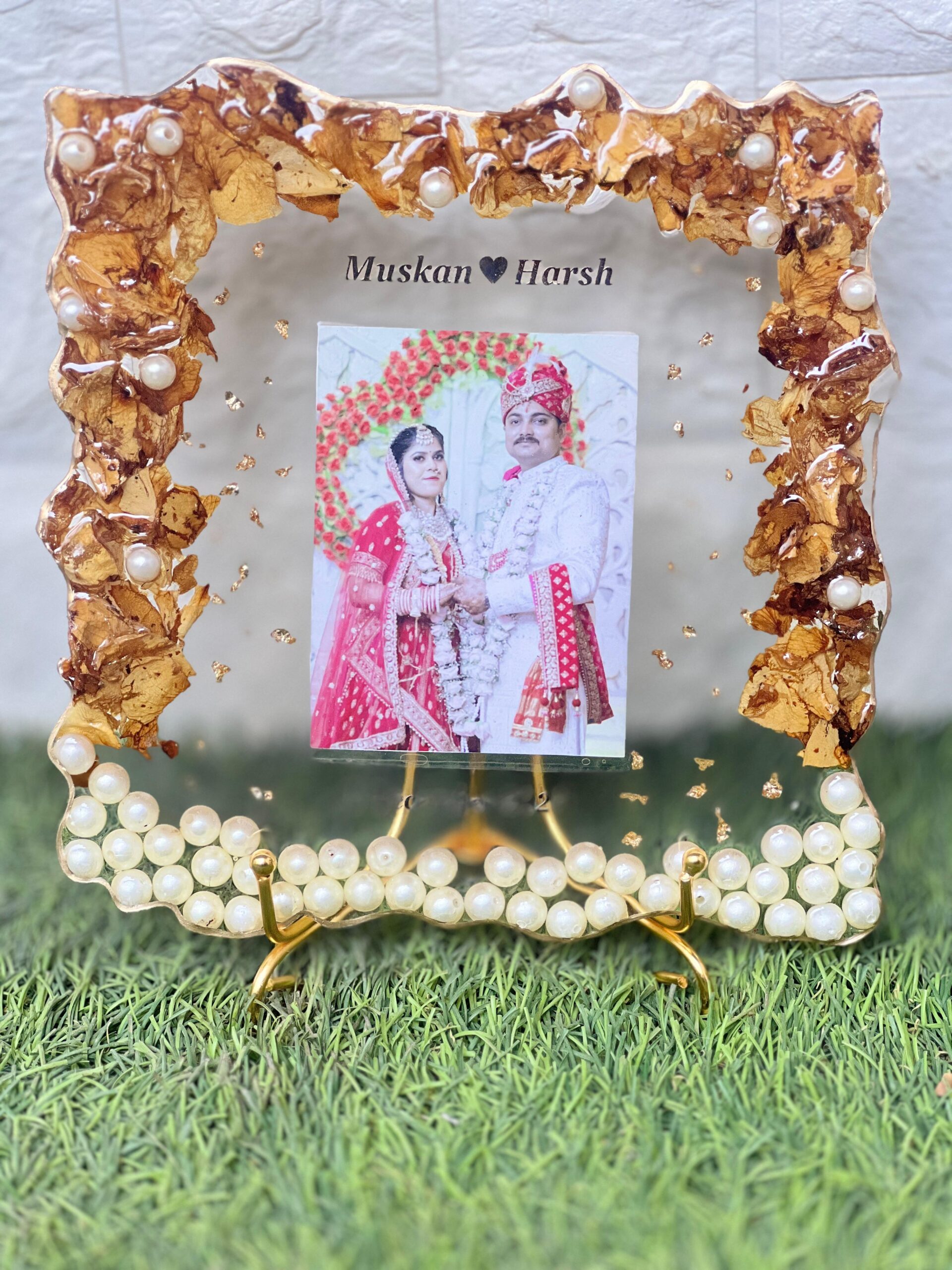 preserved varmala in resin