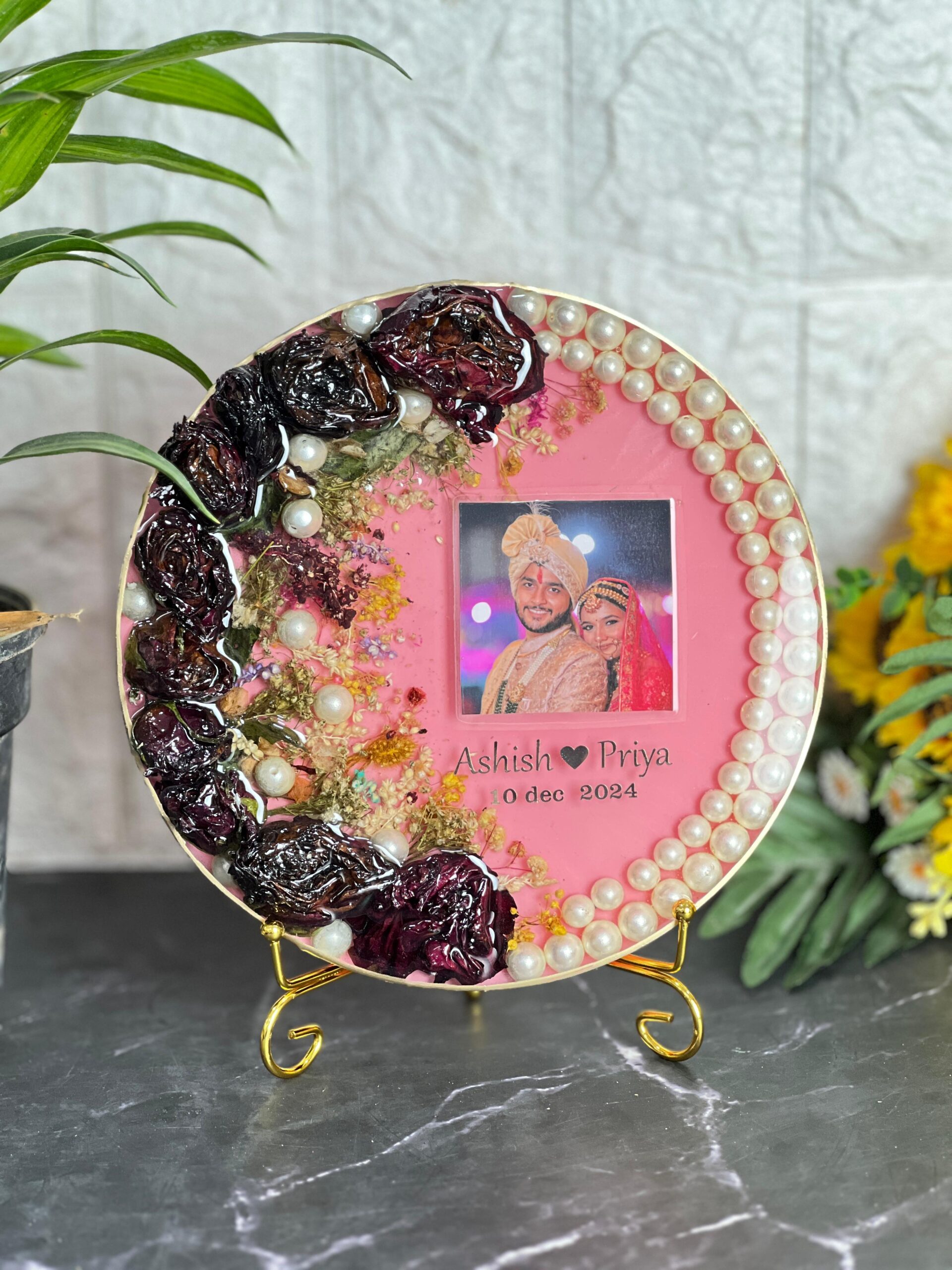 3D deep-cast wedding memory resin frame