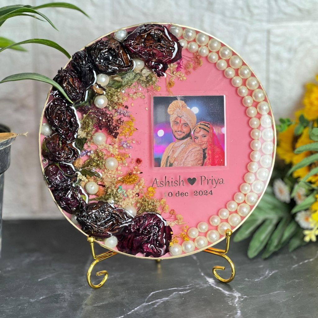 Personalised Wedding Varmala Photo Frame – (8) Inch Round Resin Keepsake