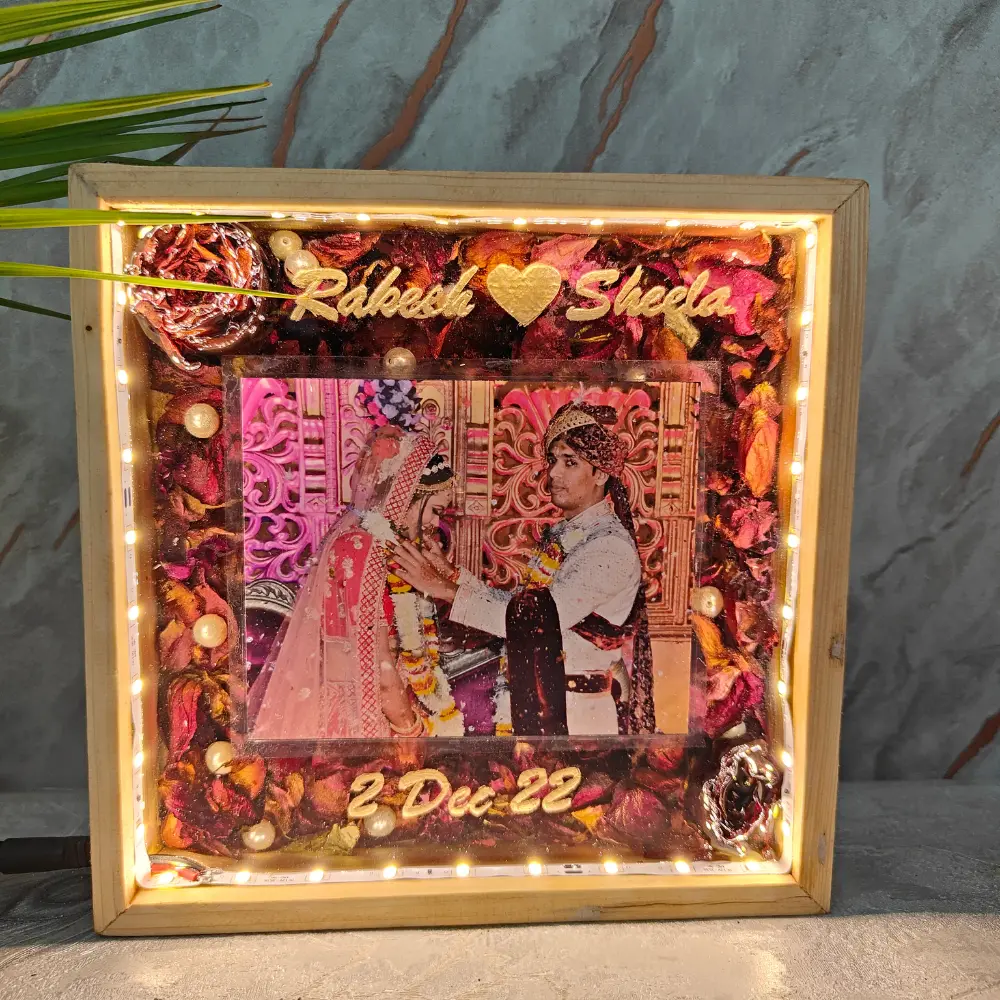 Preserve Varmala in LED Wooden Frame (8 inch)