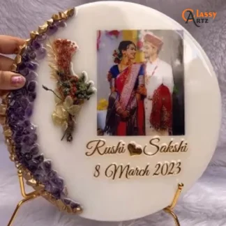Wedding Garland Preservation in Round Resin Frame (6, 8, 12 Inch)
