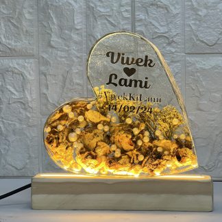 8-inch Heart-Shaped Wedding Garland Preservation LED Frame