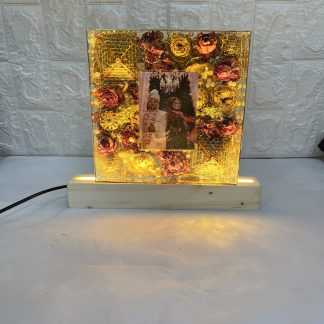 8-inch deep casting block with wedding garland, photo preservation on LED wooden stand