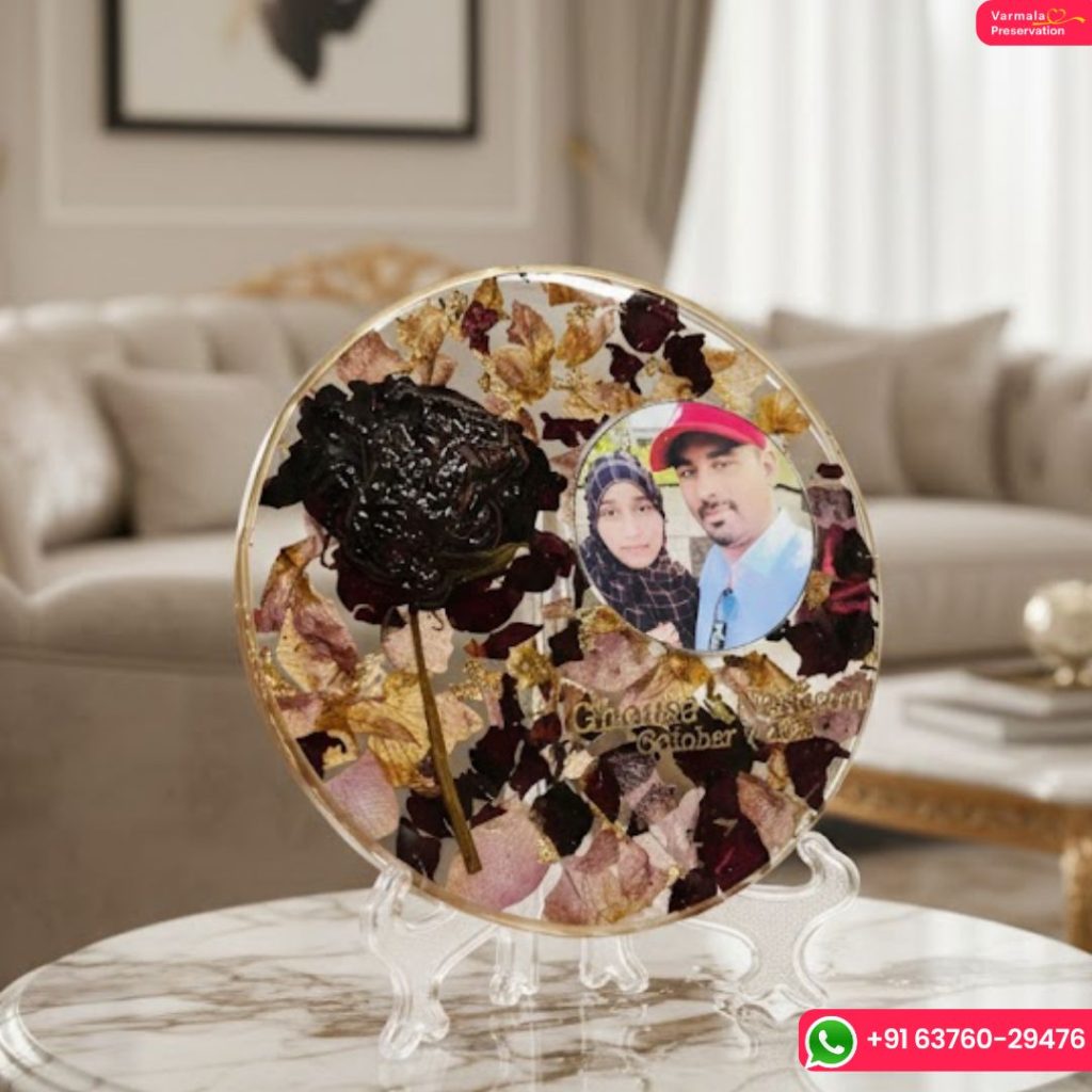 Personalised Resin Frame with Preserved Real Rose  (5 Inch Round Frame)