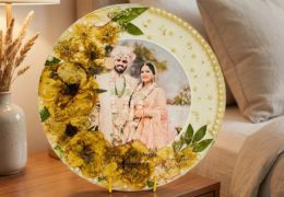 Resin Couple Photo Frame