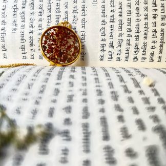 Epoxy Resin Pendant with Preserved Real Peals