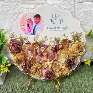 Round Wedding Memory Plate with Photo & Flowers – 8 Inch Resin Frame