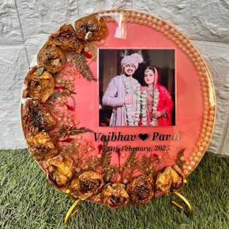 Round Resin Wedding Keepsake Frame (8 ) Inch