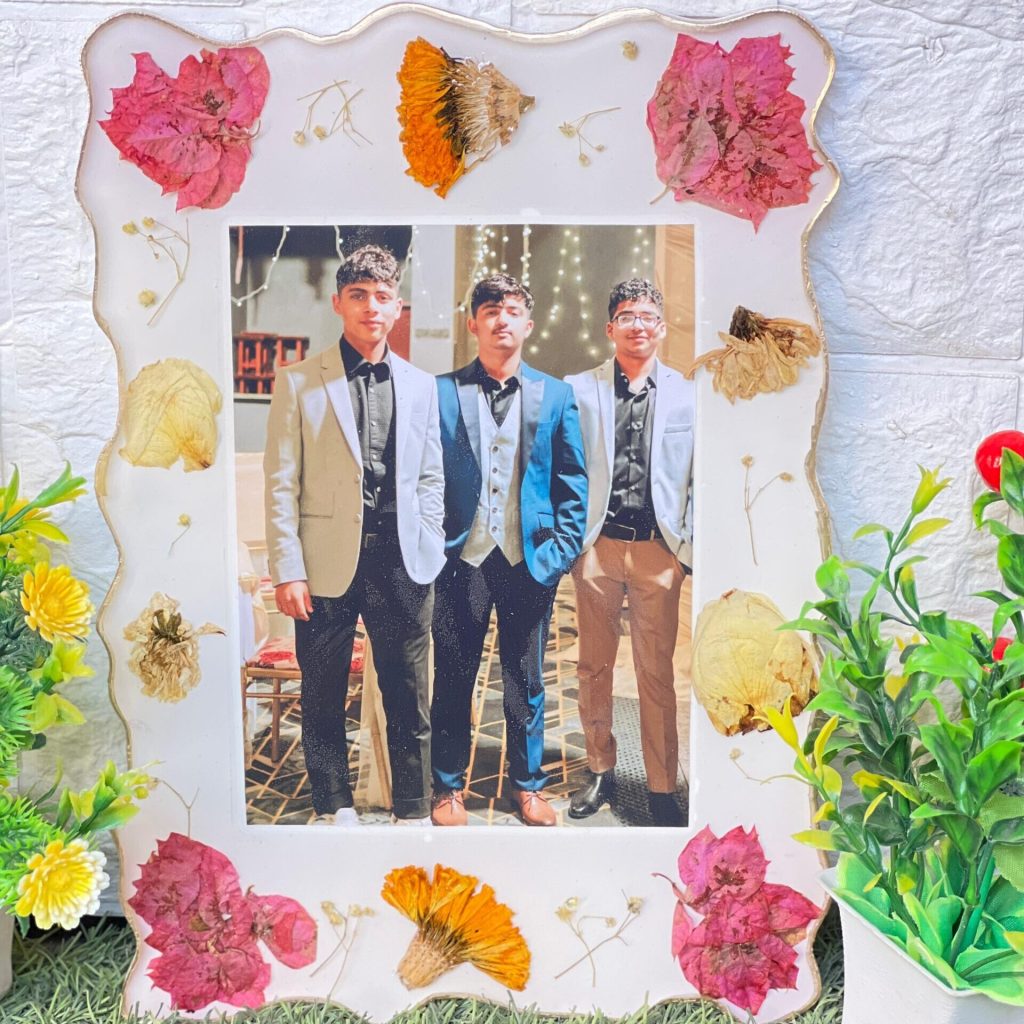 Customized Friendship Photo Frame with Preserved Real Flowers (9by11- Inch)