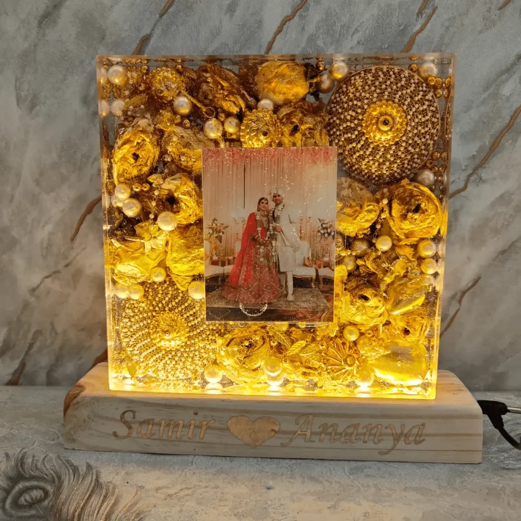 Wedding Bride Kaleere & Varmala Preserved LED Lamp (8 Inch)