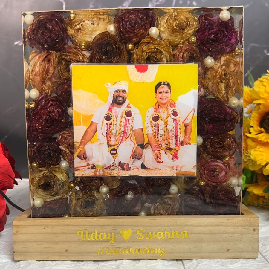 Resin Preserved Flowers in Square Photo Frame ( 8 inch )