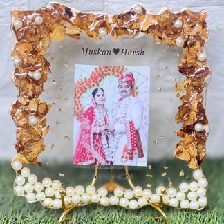 Curve- Shaped Resin Wedding Keepsake Frame – (8 ) Inch