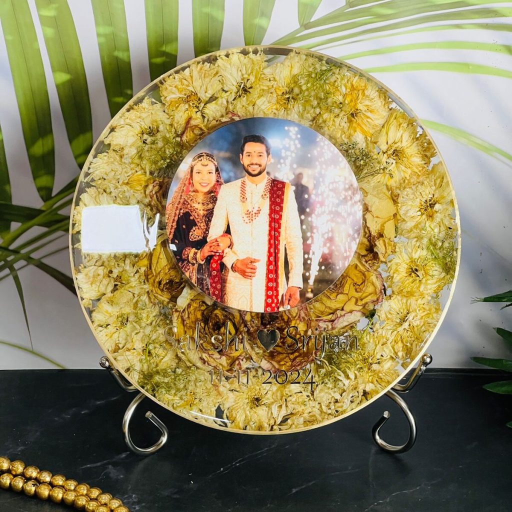 ( 8- Inch ) Wedding Flower Preservation Frame | Resin Art