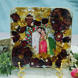 Square-Shaped Resin Flower Preservation Frame – (6) Inch