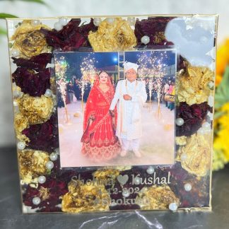 Wedding Memory Keepsake | Deep-Casting Varmala Preservation Resin Frame