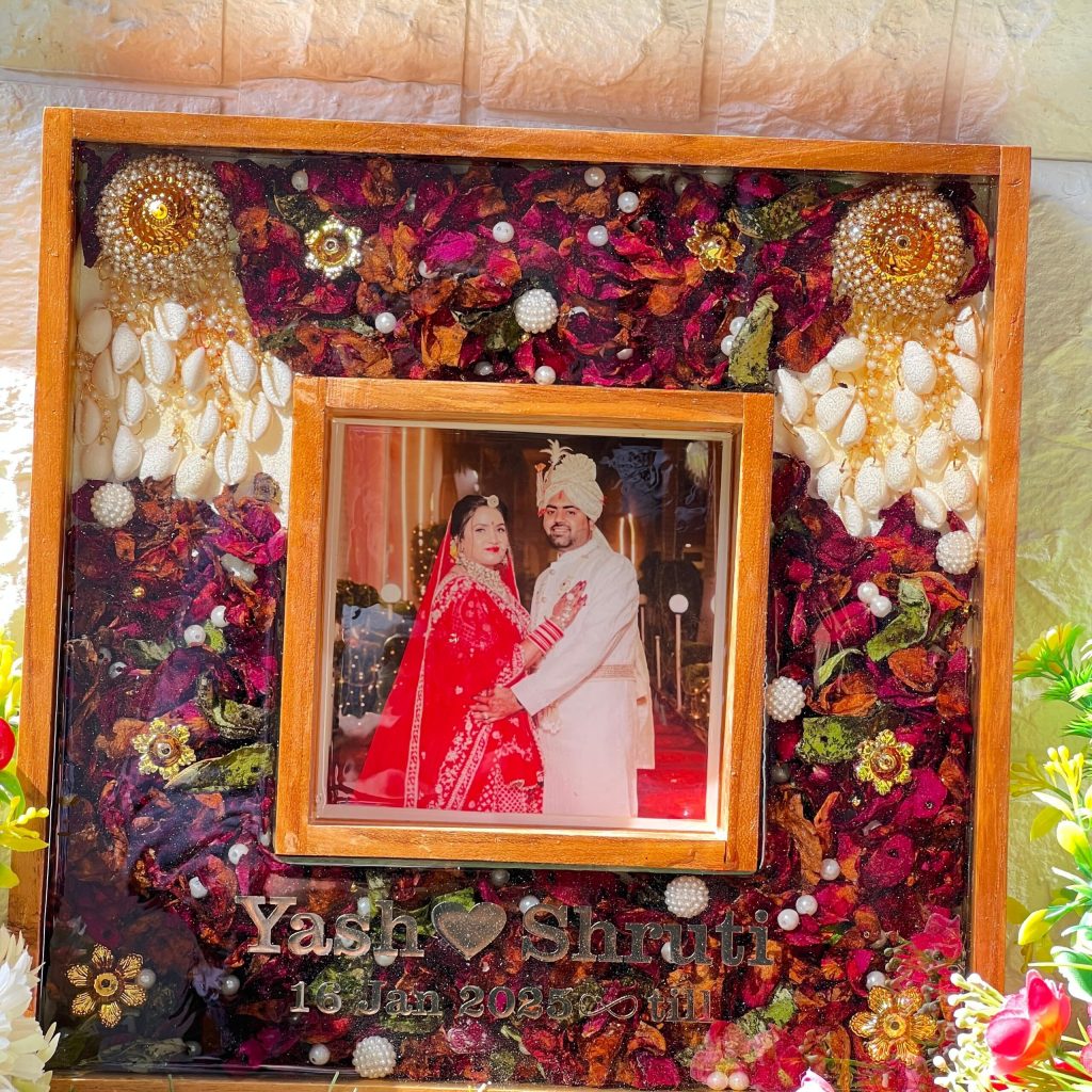 Wedding Varmala Preservation with Kaleeras & Wedding photo (12 ) Inch