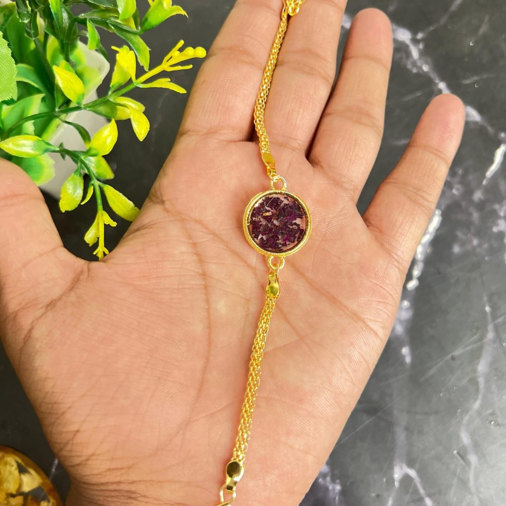 Gold Chain Resin Bracelet with Preserved Varmala Petals