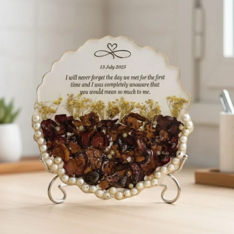 Customized Resin Frame with Preserved Wedding Memories ( 8- Inch)