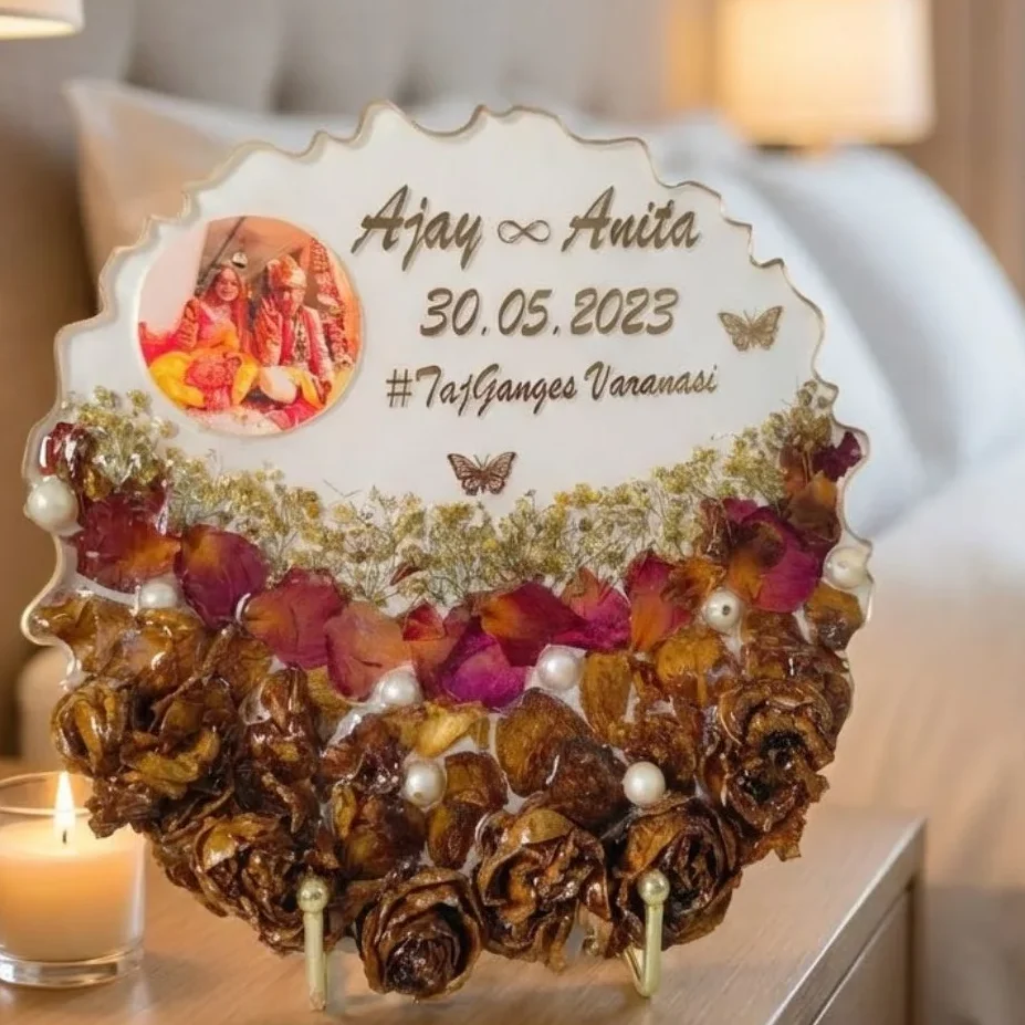 Wedding Garland Preservation in Resin Zigzag Round Frame (8 Inch)