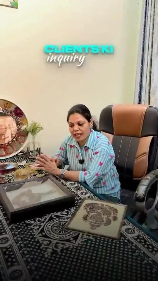 Kavita Dadhich explaining varmala preservation options