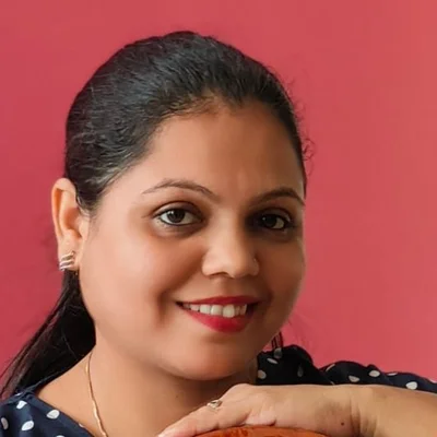 Kavita Dadhich, founder and resin artist