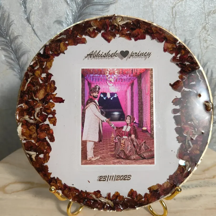 White Theme Varmala Preservation Frame (8 Inch)